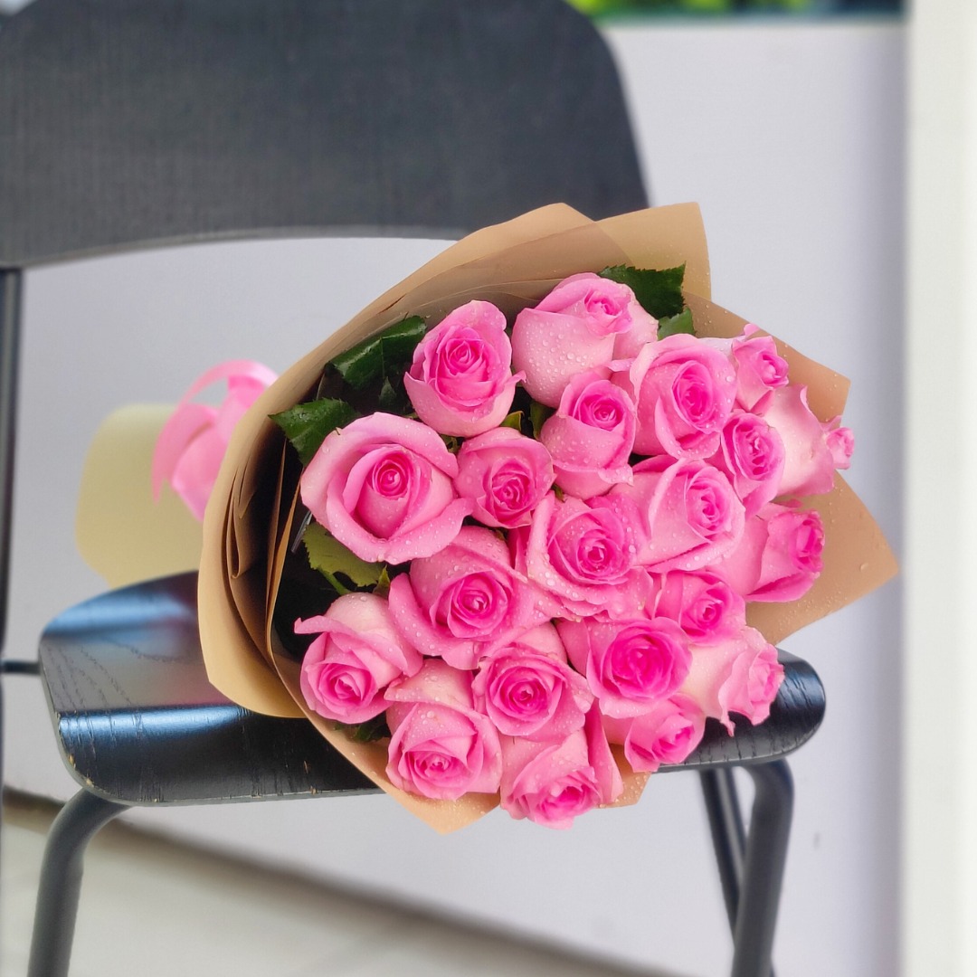 21 pink roses bouquet