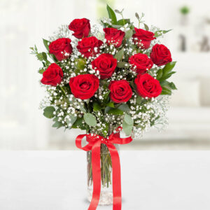 12 red roses vase