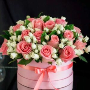 21 Pink Roses and White Spray Roses Online