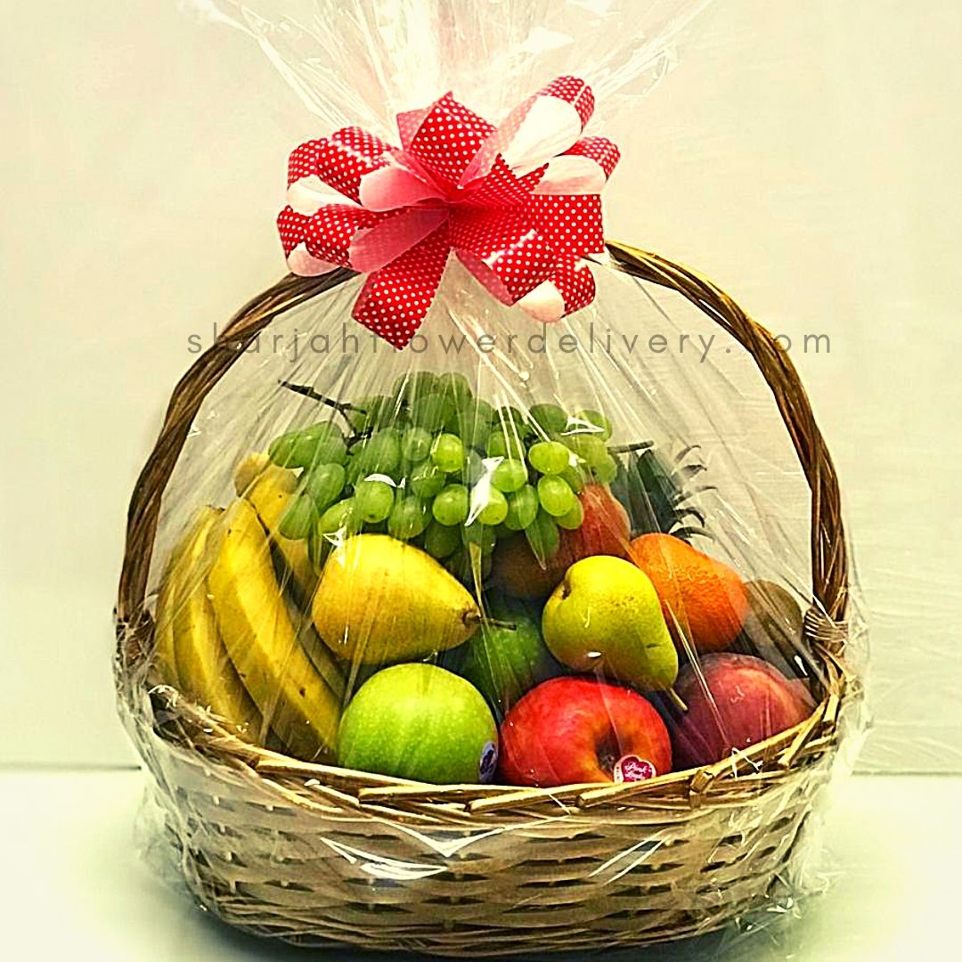 Fresh Fruits Basket 4 KG to Deliver with Flowers as Gift