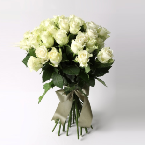 30 white roses bouquet