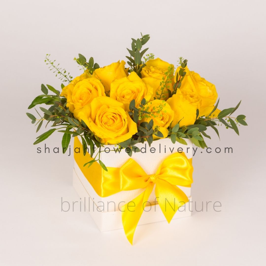 dozen yellow roses box
