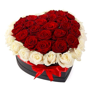 31 Roses Heart Box