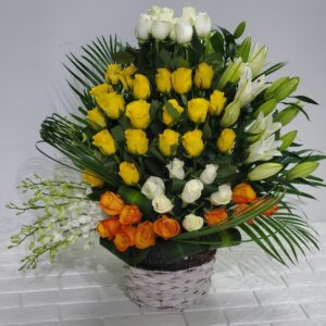 Mix Flowers Basket S