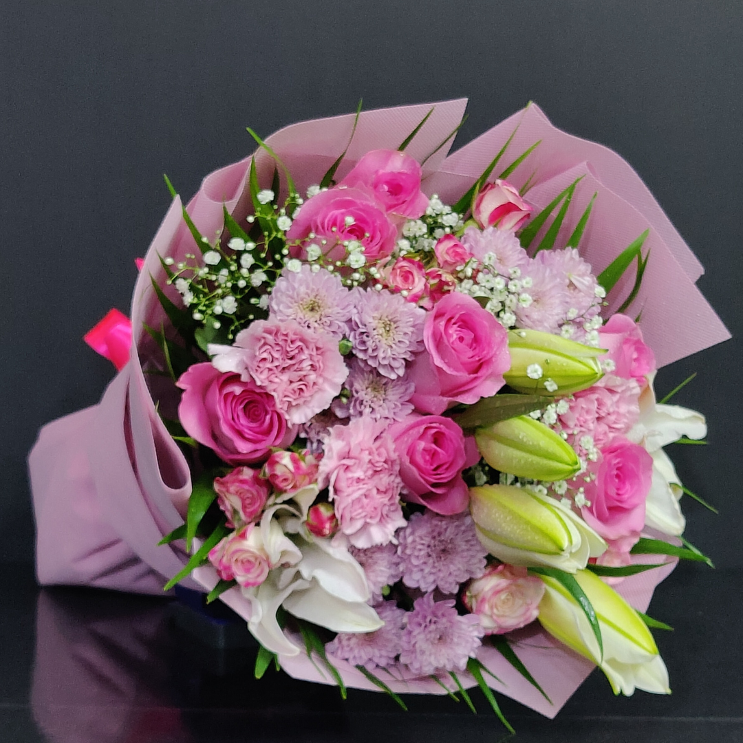 mixed pink flower bouquet delivery in sharjah