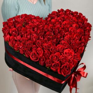 100 valentine roses heart