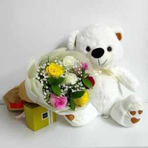 7 Mixed Roses Bouquet Off White Teddy Patchi