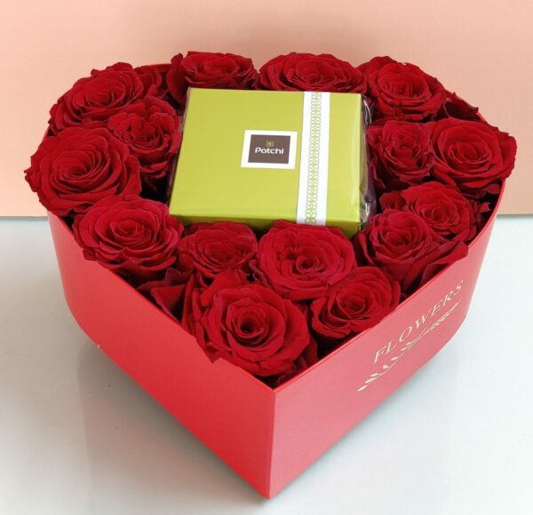 heart box 15 red roses and Patchi